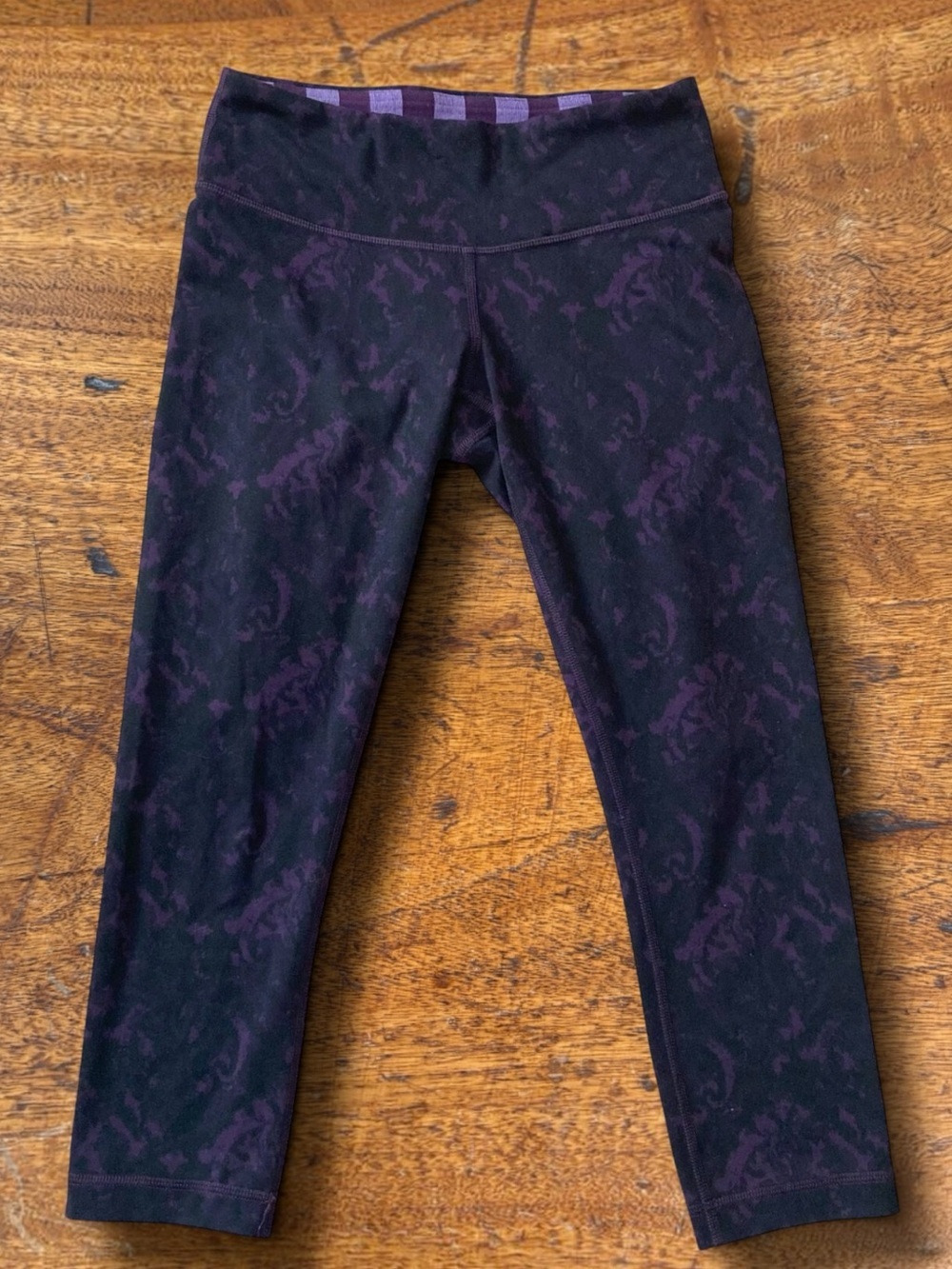 Lululemon Wunder Under Deep Zinfandel Baroque Crop Leggings Women's Size 8
